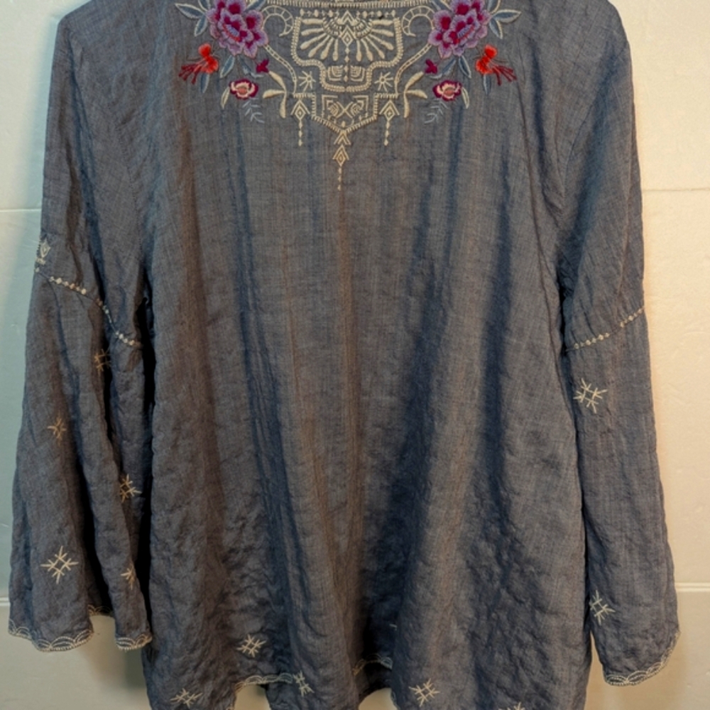 Johnny Was Blue Gray Embroidered Blouse with Relaxed Fit - Picture 2 of 7